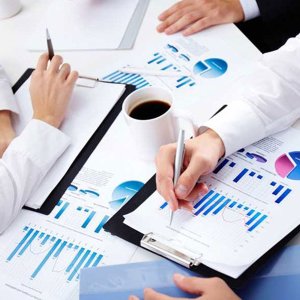 Разгляд бізнес-плана ў адміністрацыі